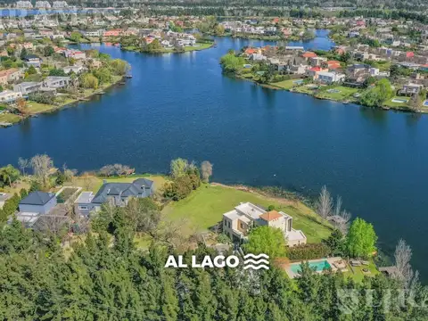 LOTE A LAGUNA EN SANTA CATALINA VILLANUEVA.