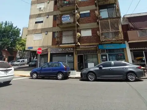 MATADEROS - LOCAL EN VENTA - SOBRE MURGUIONDO - A 70 MTS. CENTRO COMERCIAL AV. ALBERDI