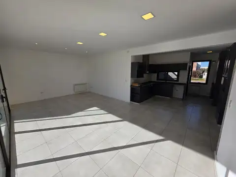 Casa en Venta en Russel, USD 250.000