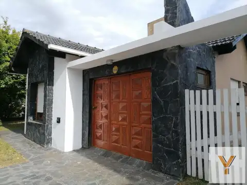 Monoambiente en alquiler temporario - 1 Baño - Mar de Ajó
