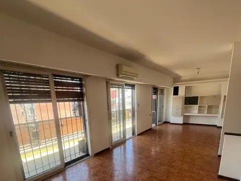 Departamento en Alquiler con 1 cocheras