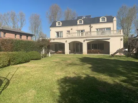 Venta de Lote en Ayres de Pilar - 3498