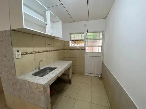Casa en Alquiler con 2 cocheras