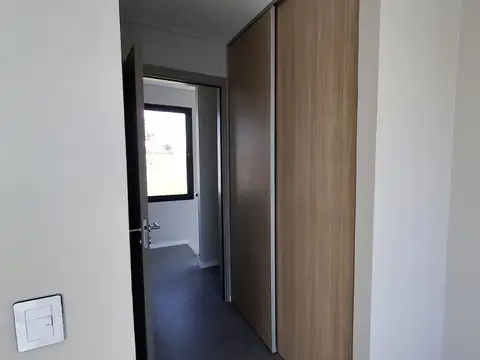 CASA A ESTRENAR- BARRIO LA ALAMEDA