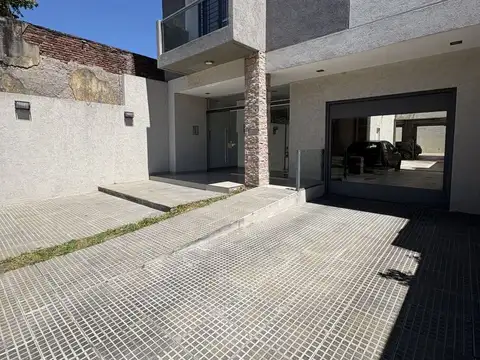 Departamento en Alquiler en Lanus Oeste, $ 450.000