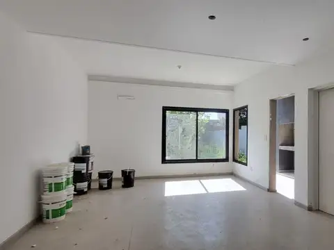 Casa 3 ambientes con 1 baño