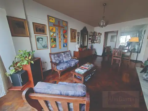 Bartolomé Mitre 4000, Piso 4°