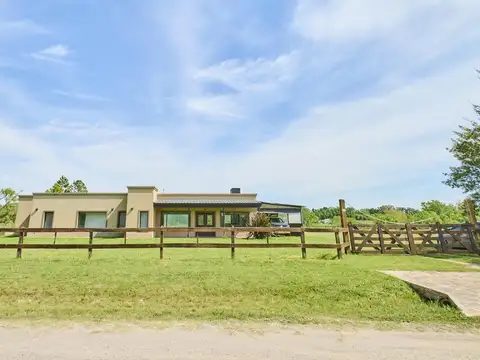 VENTA CASA DE CAMPO HARAS EL MALACATE