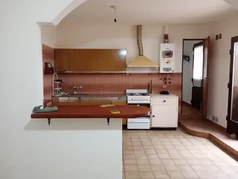 Venta Casa en Isasmendi al 2000, Barrio Talleres Oeste, Cordoba