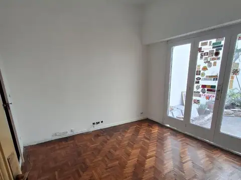 Casa en Alquiler con 1 cochera