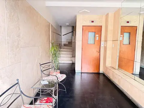 Oficina en Alquiler en Abasto, $ 400.000