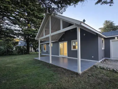 Casa 4 ambientes con 3 baños