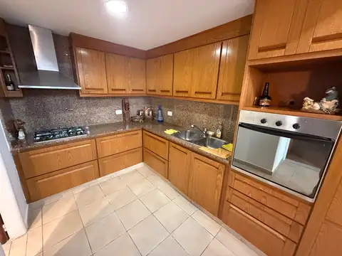 Depto Tipo Casa en Venta en Almagro, USD 170.000