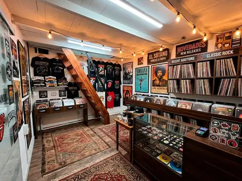 Alquiler local comercial dos plantas en el Centro