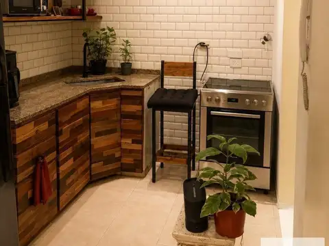 Depto Tipo Casa en Venta en Flores, USD 125.000