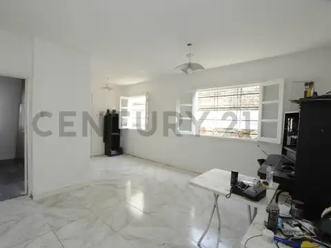 CASA EN VENTA 3 AMBIENTES, BANFIELD