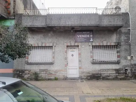 Casa 3 Ambientes Oportunidad a Refaccionar