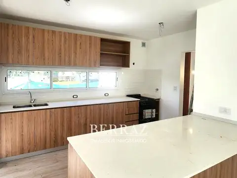 Casa en Venta al Oeste