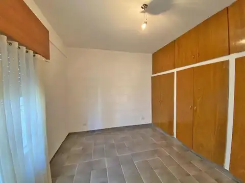 Depto Tipo Casa 2 ambientes con 1 baño