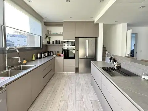 Casa en Alquiler 1 año