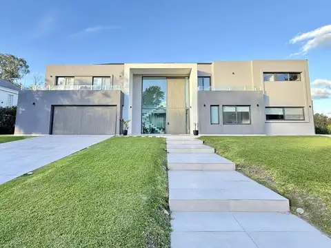 Casa en Alquiler en Countries y Barrios Cerrados en Esteban Echeverria, USD 9.000