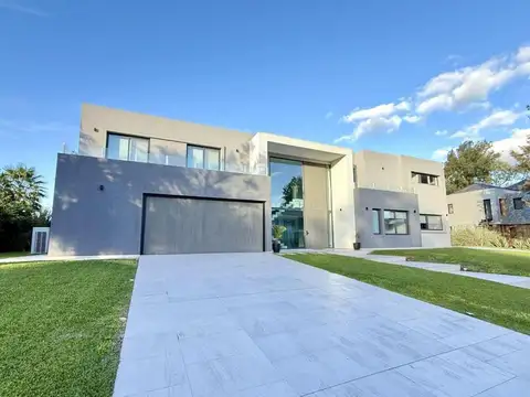 Casa en Alquiler en Saint Thomas Oeste - Canning