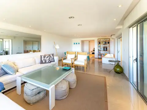 Departamento en Venta en Playa Brava, USD 650.000