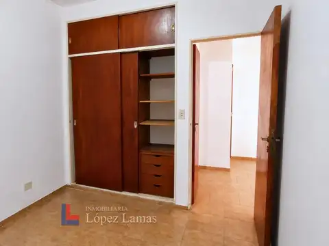 Departamento en Alquiler en Chilavert, $ 550.000