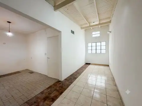 Caseros 1700
