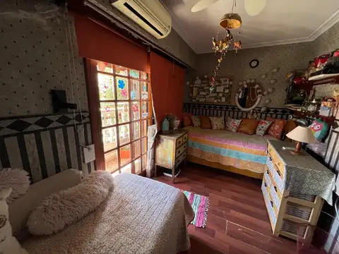 Casa 6 ambientes con 3 baños