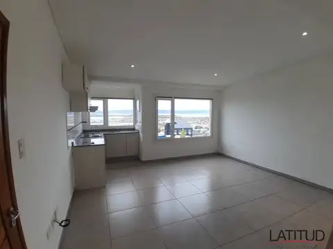 Amplio departamento de 1 dormitorio y escritorio con vista al canal de Beagle