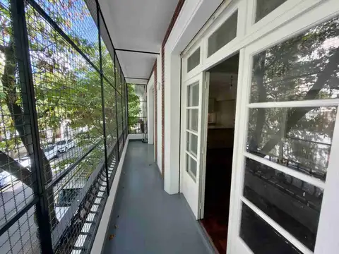 Depto Tipo Casa 4 ambientes con 2 baños