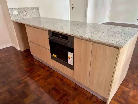 Depto Tipo Casa en Venta 76 años