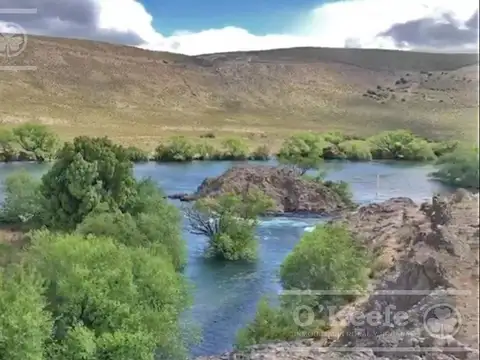 Bariloche  chacra Rio Limay 9.84 Has