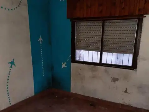 Casa 3 ambientes con 1 baño