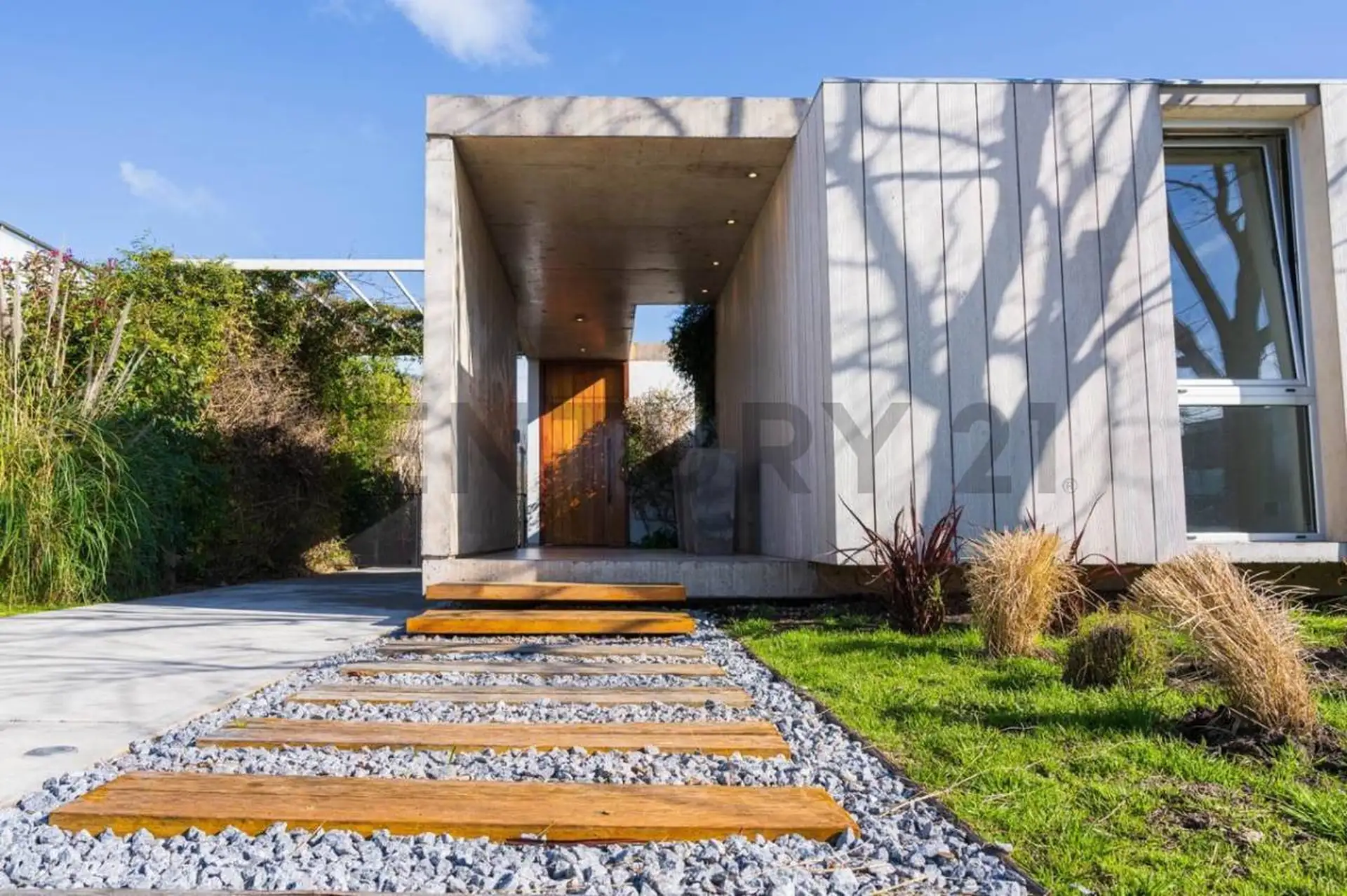 Casa 4 amb, 200m² en Arenas del Sur con piscina y parrilla