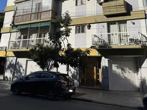 Coronel Ramón Lorenzo Falcón 5800, Piso 5