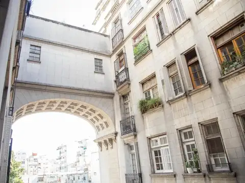 4 Ambientes en Edificio Patrimonial – Av. Entre Ríos 900