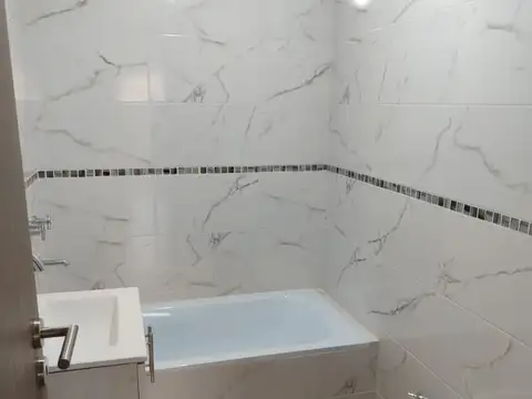 Departamento en Venta en Villa Luzuriaga, USD 65.000