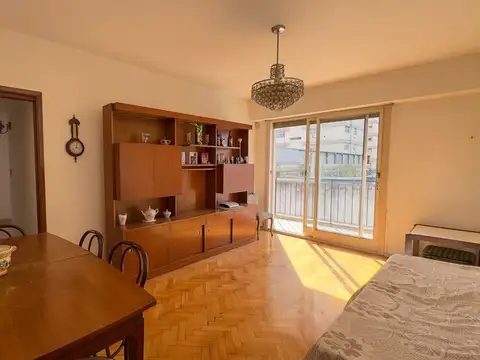 VENTA DEPTO. 3 AMB. MONTE CASTRO - APTO CREDITO