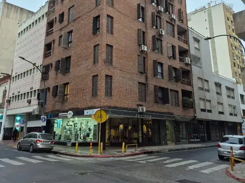 Departamento en Venta  1 Dormitorio - Externo  Centro  Tribunales
