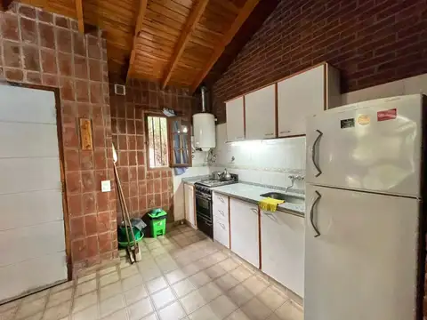 Casa con unidad independiente en Valeria del Mar.