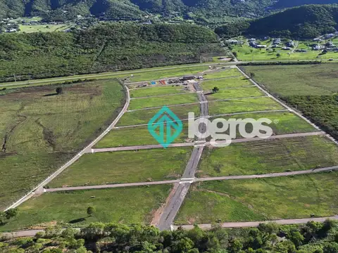 Terreno en Venta 30  mts Fondo