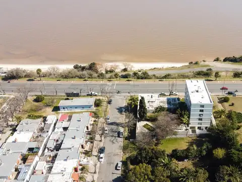 Venta Terreno sobre la Rambla de Colonia, Uruguay.