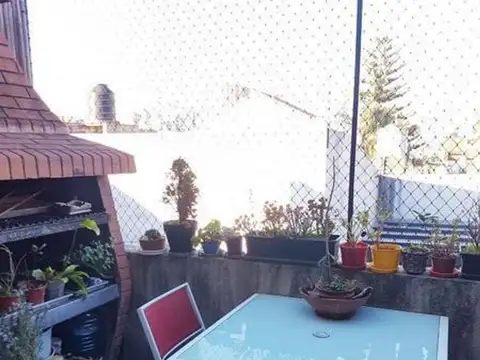 Pastor Obligado 61 , Piso PB