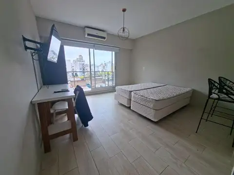 Departamento en Alquiler en Once, $ 640.000