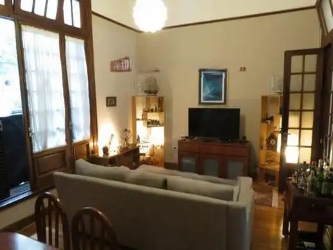 PH en venta - 5 Dormitorios 2 Baños - 200Mts2 - Recoleta