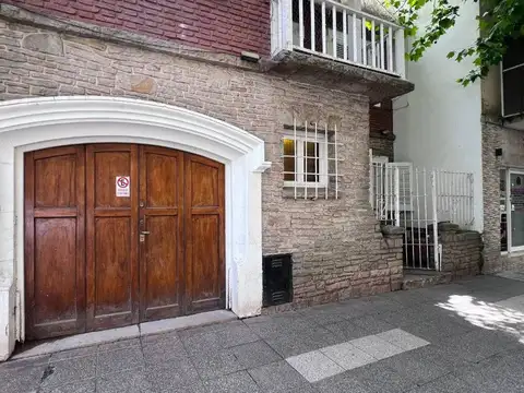 VENTA CASA 5 AMBIENTES ZONA GUEMES INVERSION