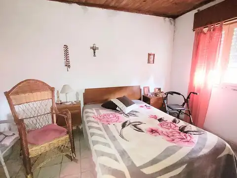 Casa 3 ambientes con 1 baño