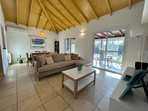Casa en Venta 3 dorm   piscina- Barrio cerrado La Candela Pilar Oportunidad - Apto credito!